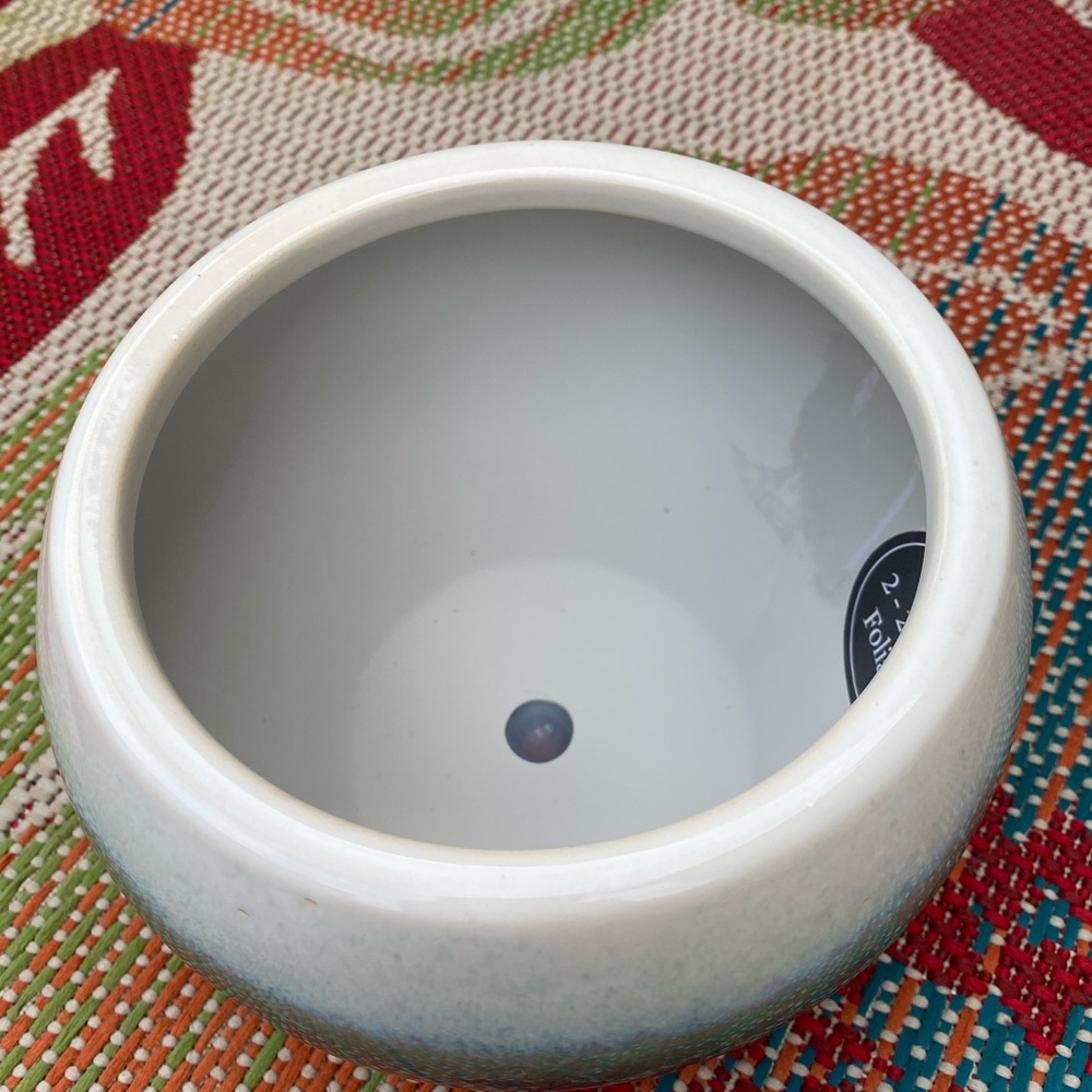 *LAST ONE* 8” Round Planter - Picture 2 of 5